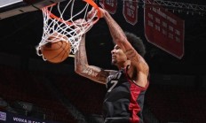 阿扎伦卡新星战术调整表现惊艳，独行侠未来可期！的简单介绍