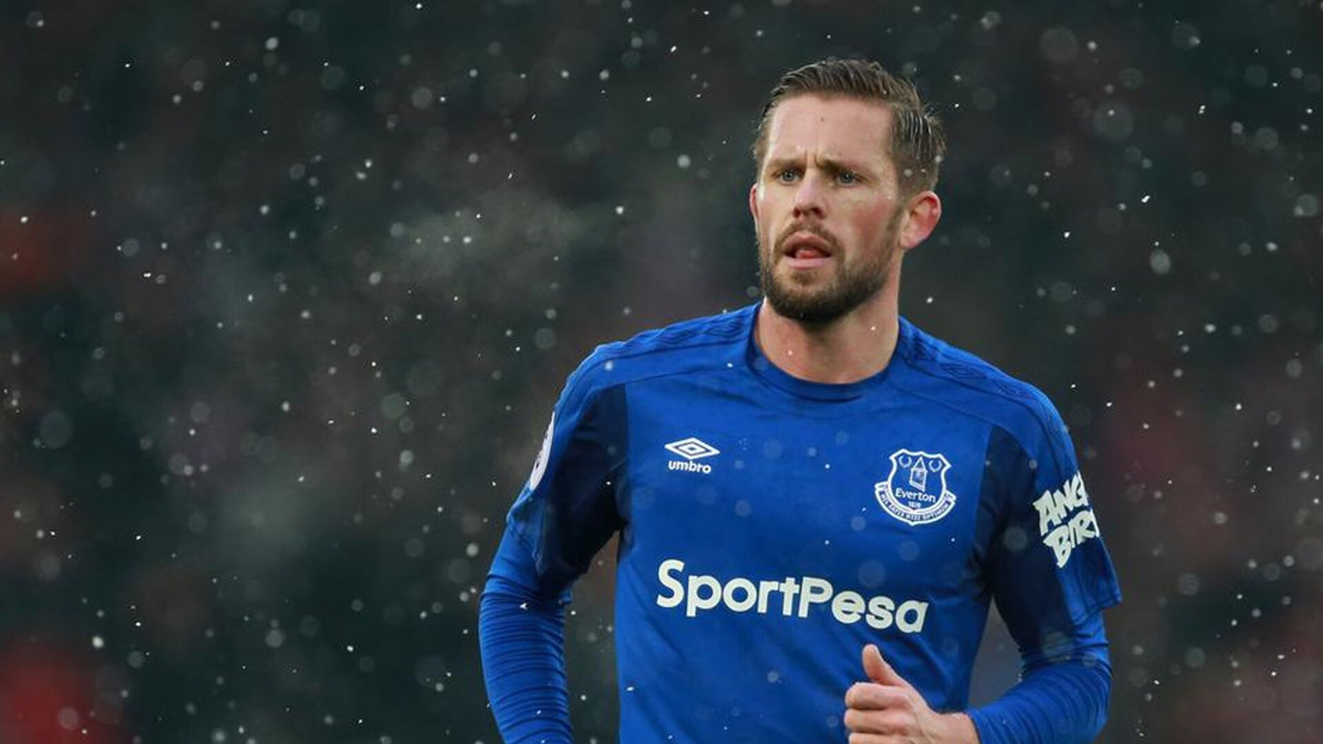 -田径赛场焦点！瑞士队对阵荷兰队，爆冷逆转，黑马强势击败劲敌